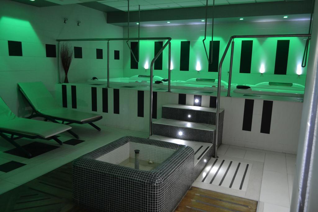 Marina Palace & Congress Hall 4*