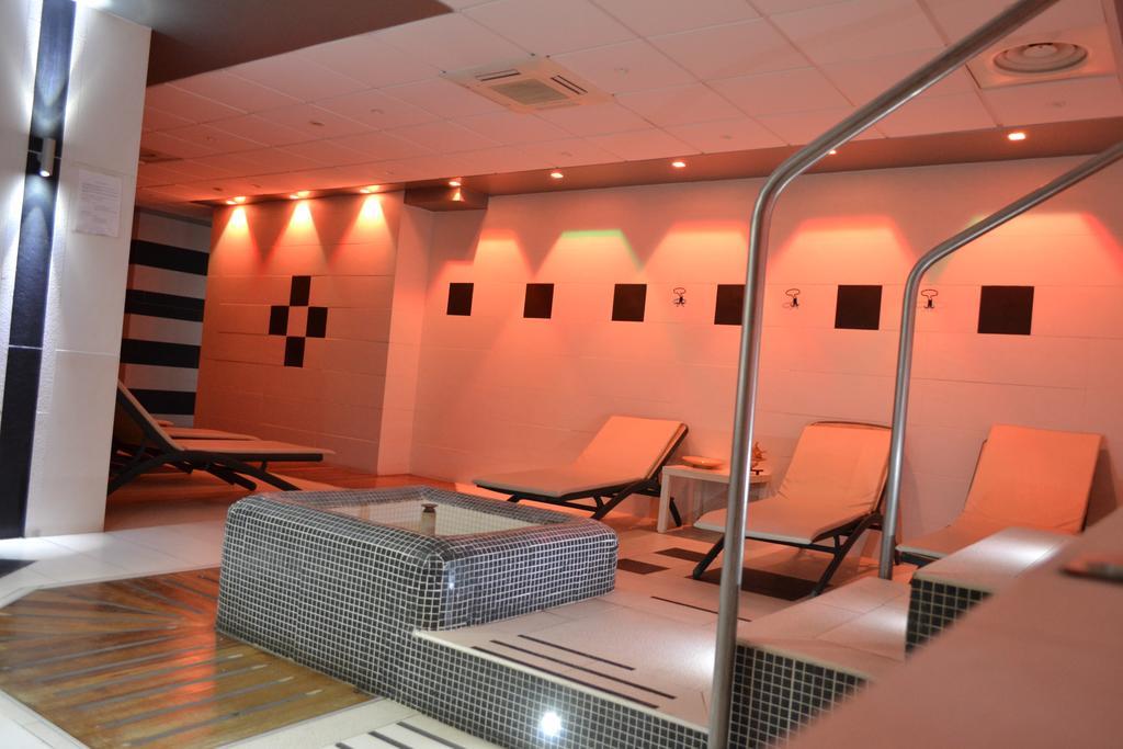 Marina Palace & Congress Hall 4*